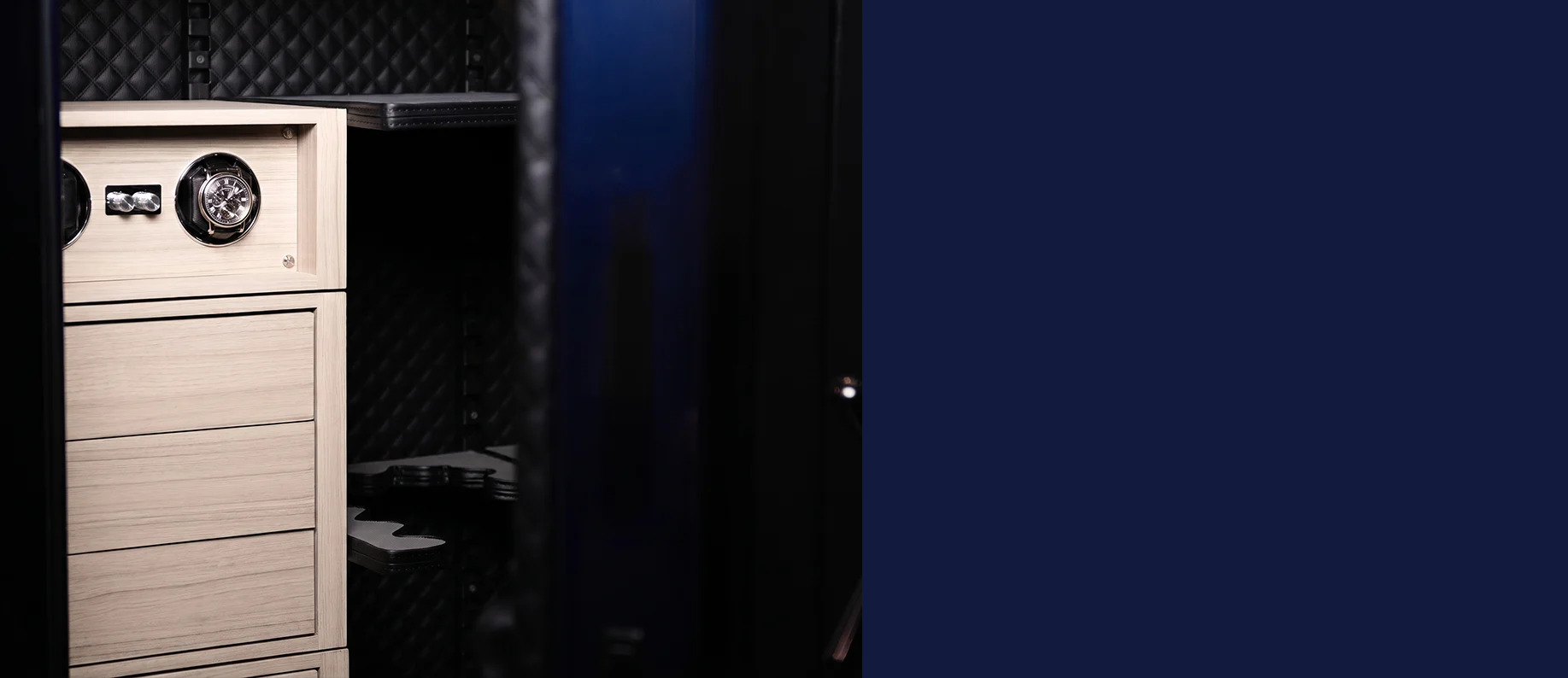 Modular shelves. High-End Finishes. Pro Flex® customization in Minneapolis
